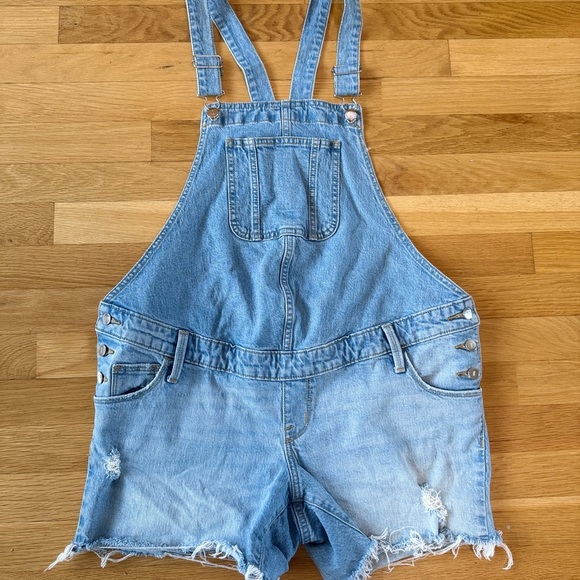 Isabel Maternity shortal overol corto size 4 denim raw hems light color - Picture 3 of 9